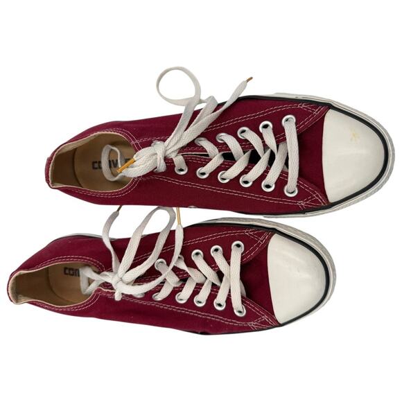 GOOD Converse Low Tops - Burgundy Size 9 - Picture 2 of 5